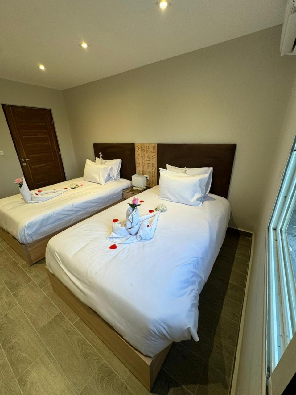 Khufu Pyramids Inn Nazlet el-Sîsi エクステリア 写真