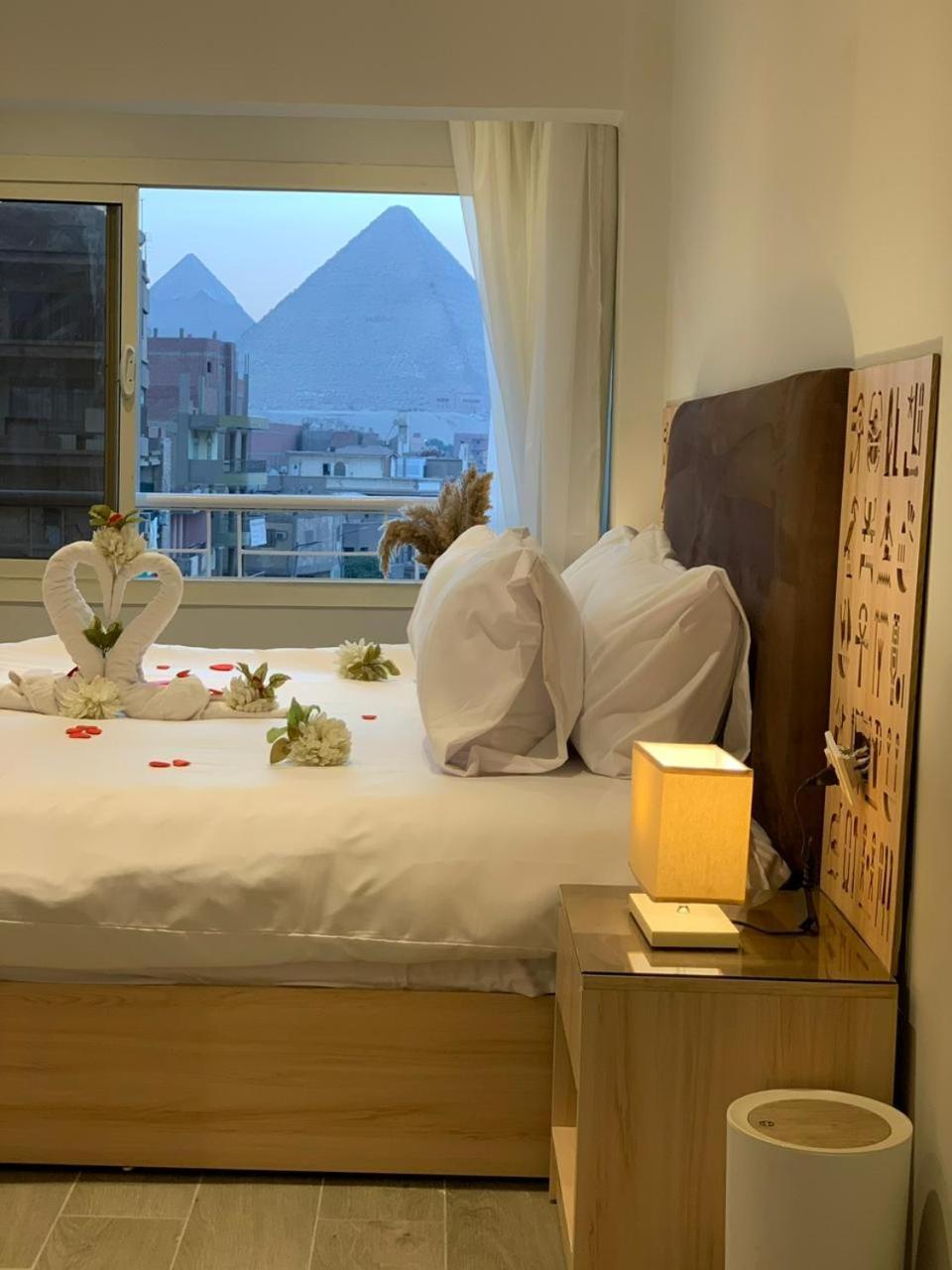 Khufu Pyramids Inn Nazlet el-Sîsi エクステリア 写真