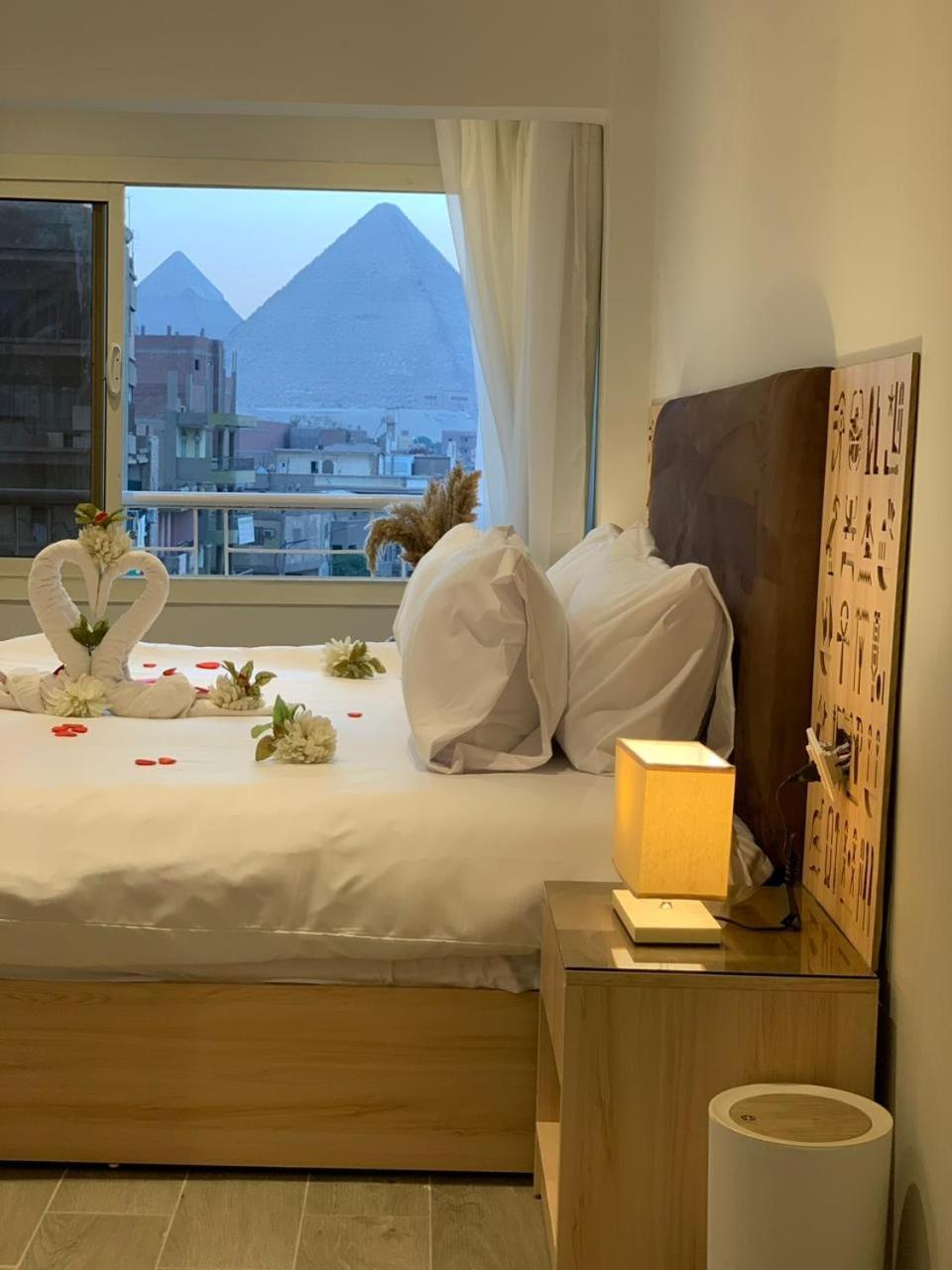 Khufu Pyramids Inn Nazlet el-Sîsi エクステリア 写真