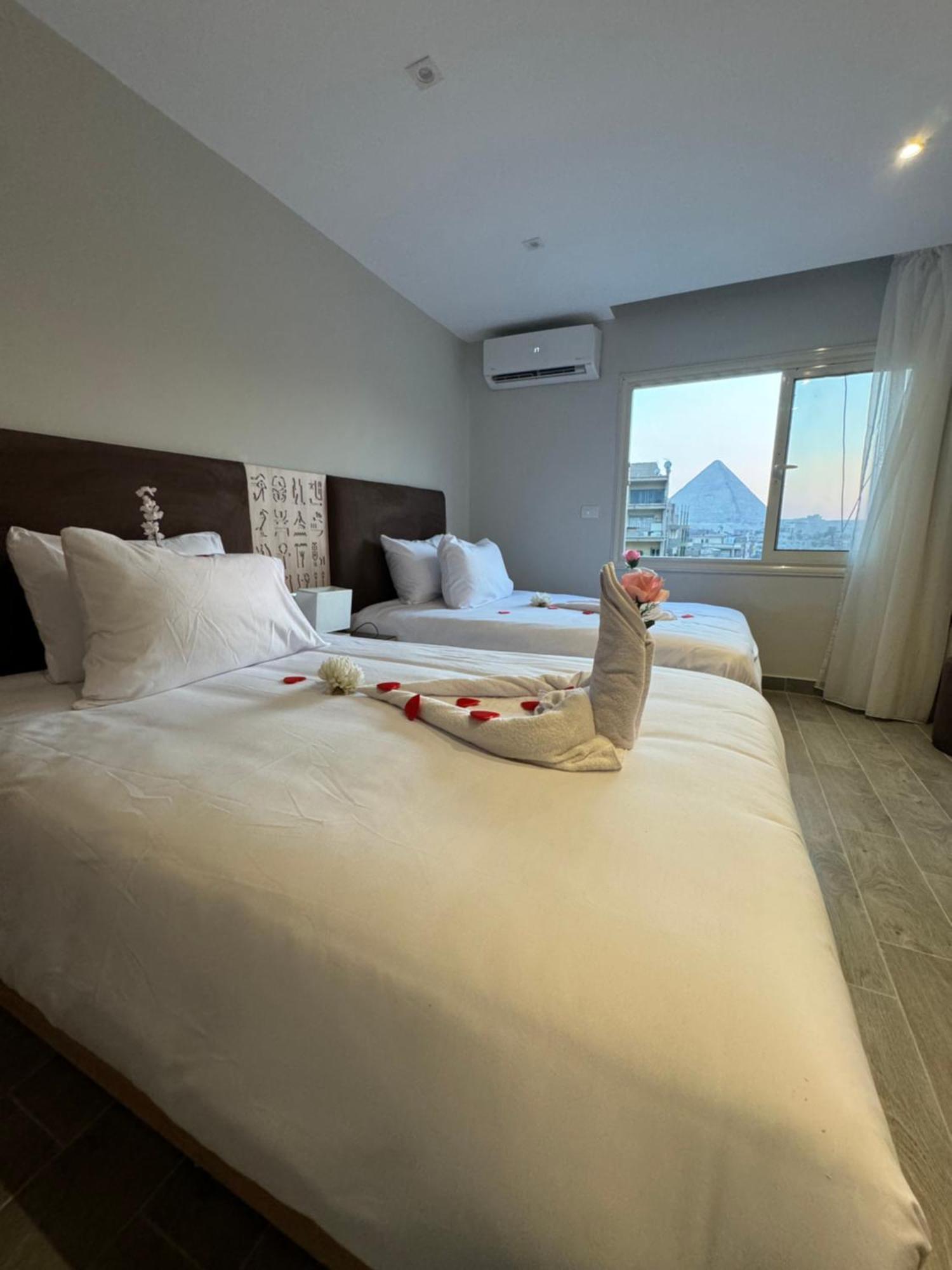 Khufu Pyramids Inn Nazlet el-Sîsi エクステリア 写真